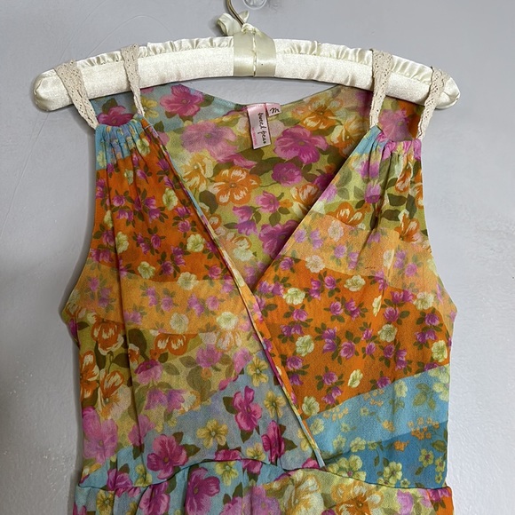 Vintage Sweet Pea Medium Mesh Peplum floral women’s tank top - Picture 5 of 9